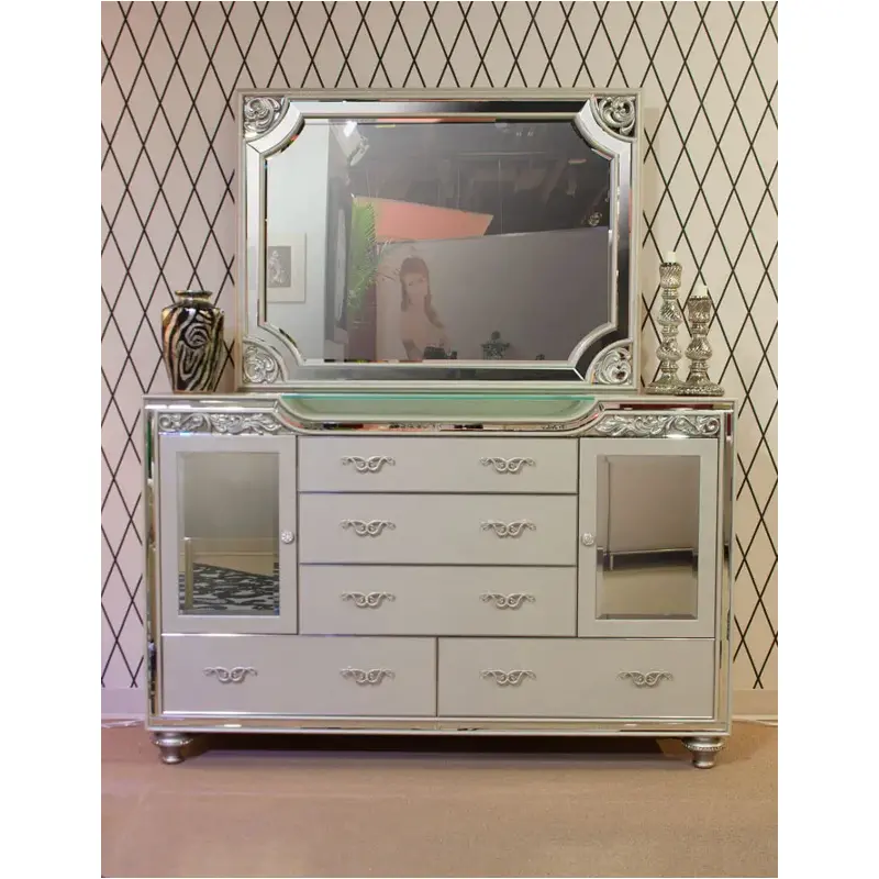 homelivingfurniture-120260617001858699611