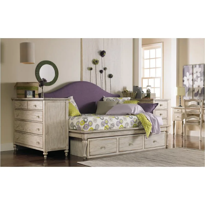 homelivingfurniture-120260617211635818400